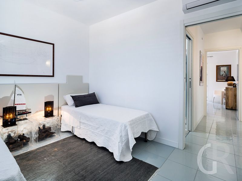 schlafzimmer-mit-einzelbetten.jpg