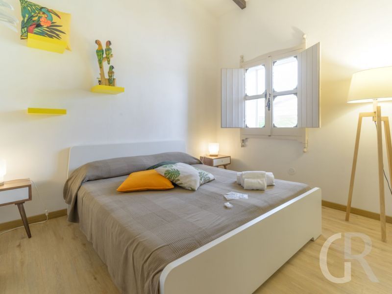 villa-amelia-gemuetliches-bett.jpg