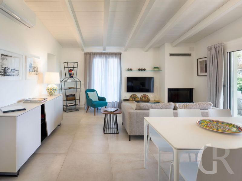villa-azuela-wohnzimmer-mit-essbereich.jpg