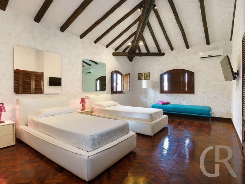 villa-blue-moon-schlafzimmer-mit-einzelbetten-und-zusatzbett.jpg