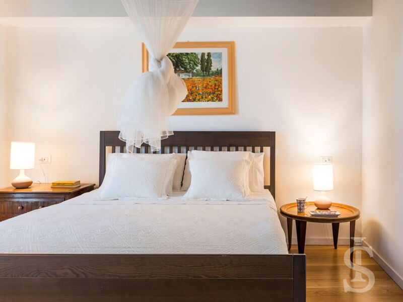 villa-casita-weiss-bezogenes-doppelbett.jpg