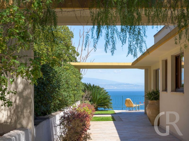 villa-coralia-blick-zum-meer.jpg