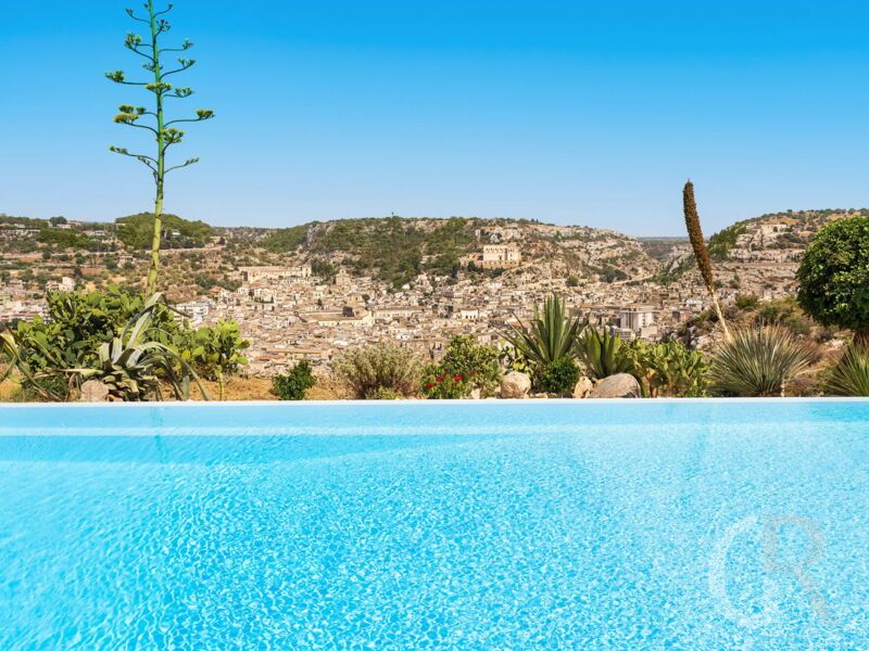 villa-luna-blick-vom-pool.jpg