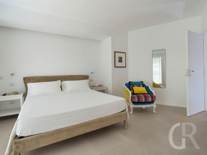 villa-meravilla-grosses-doppelbett.jpg