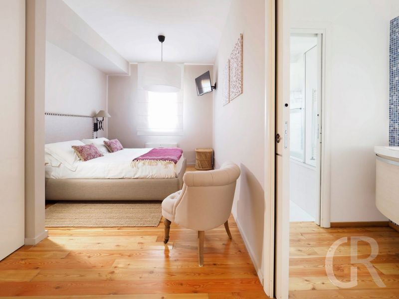villa-viagrande-grosses-doppelbett.jpg