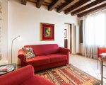 ager-costa-rotes-sofa.jpg