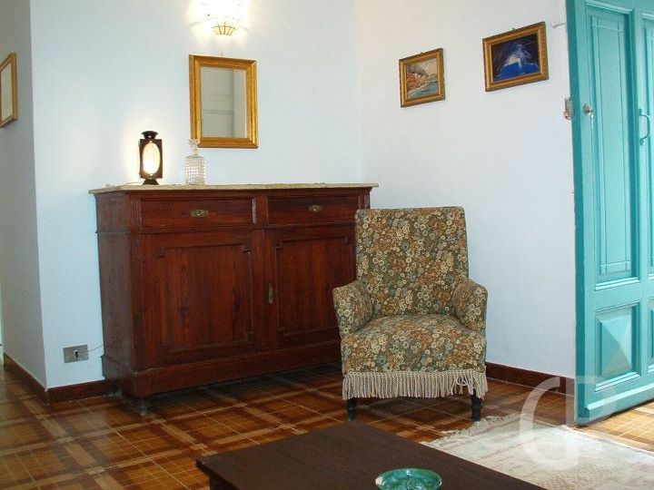 casa-caferi-lesesessel.jpg