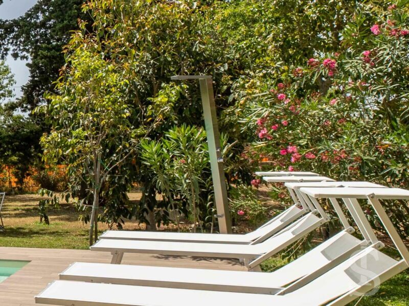 casa-limoni-sonnenliegen.jpg