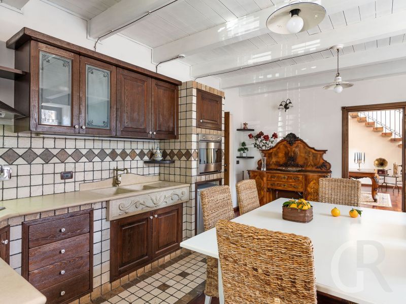 ferienhaus-carolina-kuechenzeile.jpg