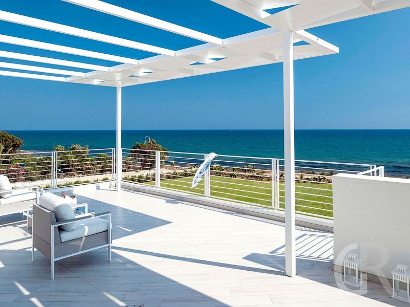 ferienvilla-blumarine-terrasse-im-og-mit-herrlichem-blick.jpg