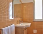 ferienwohnung-arance-waschbecken-im-badezimmer.jpg