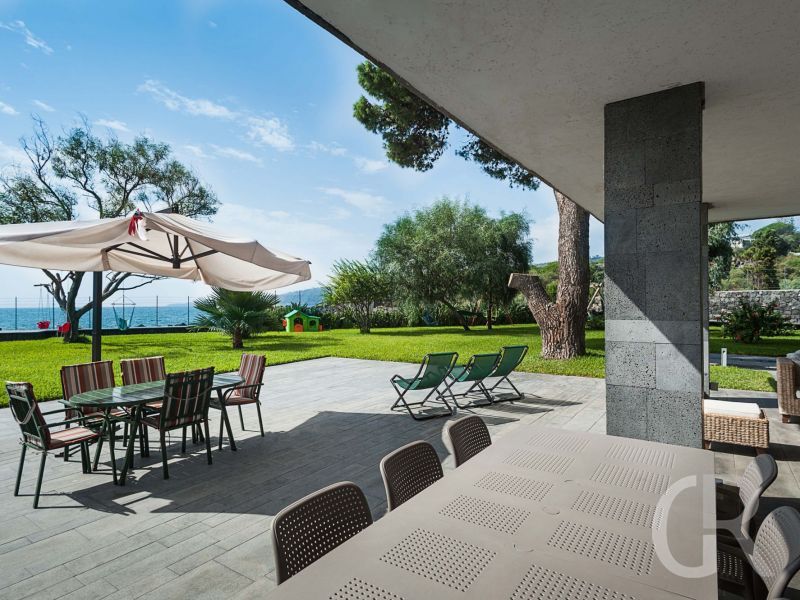 ferienwohnung-corallo-grosse-terrasse.jpg