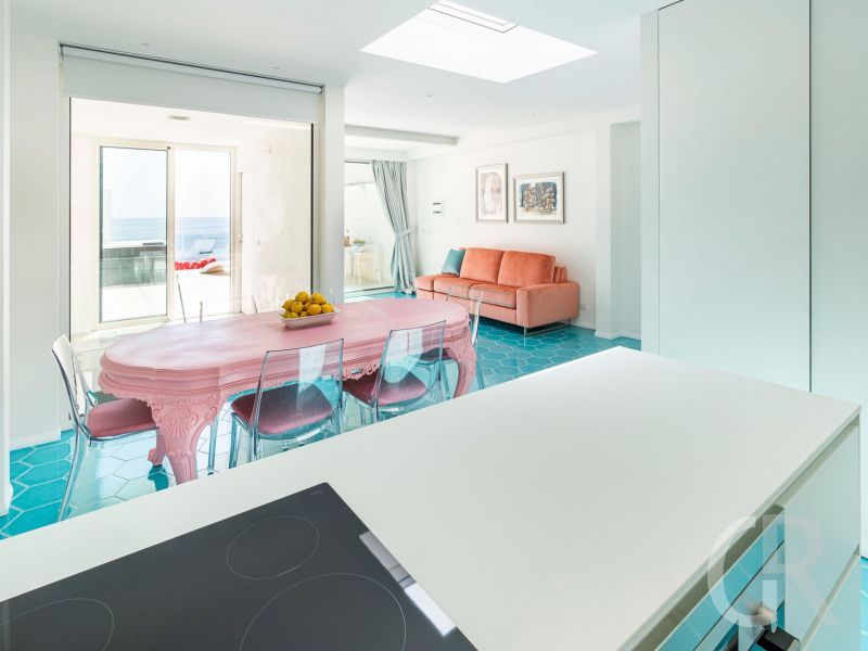 ferienwohnung-peppina-esstisch-in-kueche.jpg