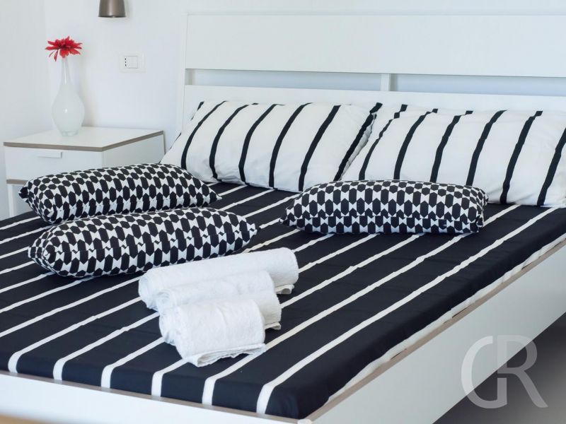 ferienwohnung-uno-doppelbett.jpg