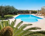 villa-afrodite-garten-mit-pool.jpg