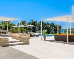 villa-anna-sonnenschirme-auf-der-terrasse.jpg