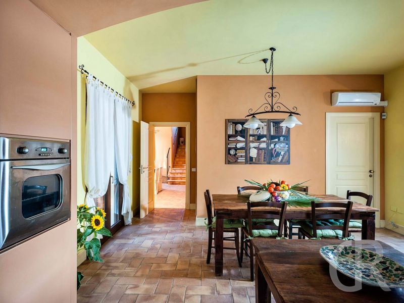villa-arangea-essplatz.jpg