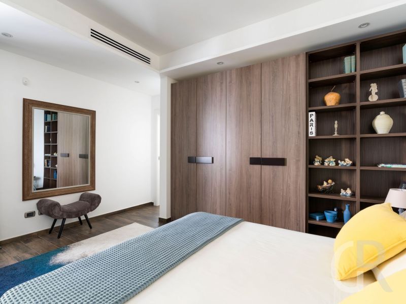 villa-artemare-doppelbett-und-schrank.jpg