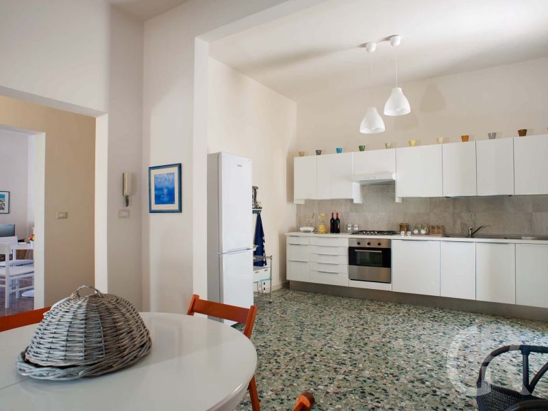 villa-brezza-marina-kueche.jpg