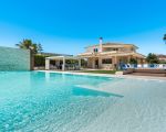 villa-diletta-grosses-schwimmbad.jpg