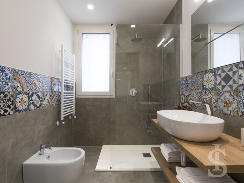 villa-dimora-bufalefi-badezimmer-mit-dusche-2.jpg