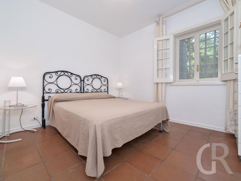 villa-elettra-grosses-doppelbett.jpg
