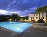 villa-flora-am-abend.jpg