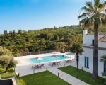 villa-gianos-schwimmbad-und-umgebung.jpg