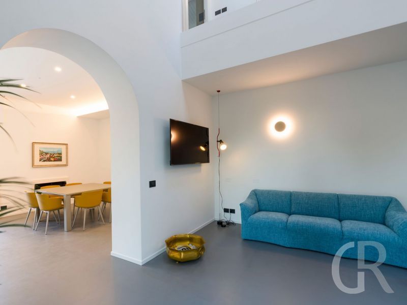 villa-gianos-wohnzimmer-mit-tv.jpg