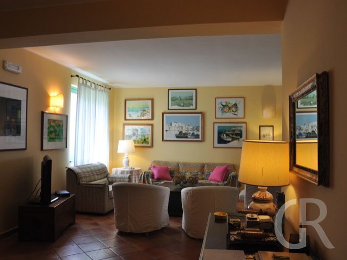 villa-laura-wohnzimmer.JPG
