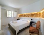 villa-maddalena-schlafzimmer-mit-sessel.jpg