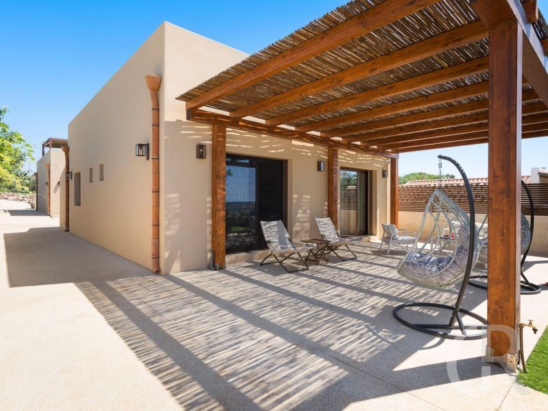 villa-magnolia-sonnige-terrasse.jpg