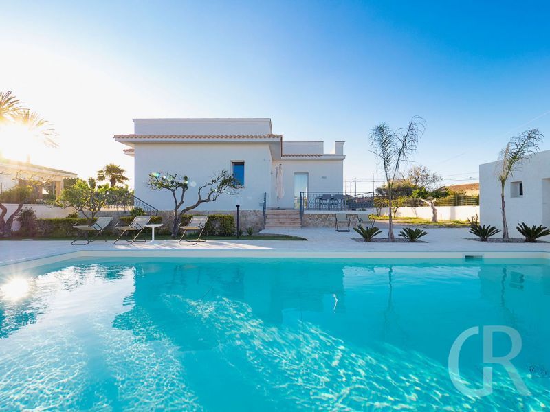 villa-rita-mit-pool.jpg
