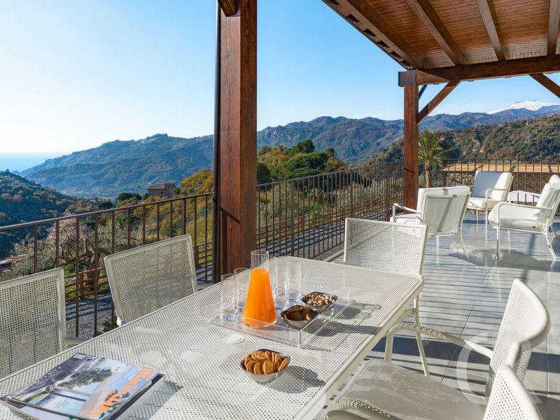 villa-zagara-blick-von-der-terrasse.jpg