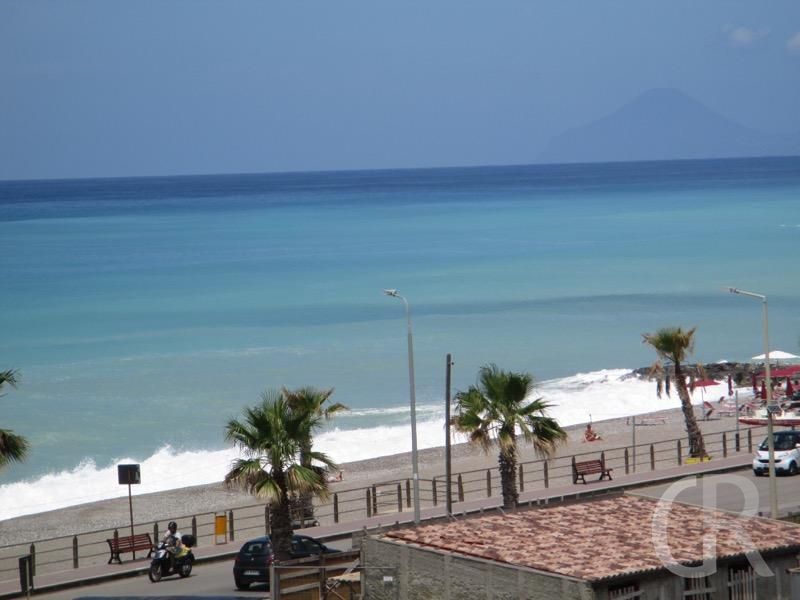 blick-vom-haus-auf-das-meer.jpg