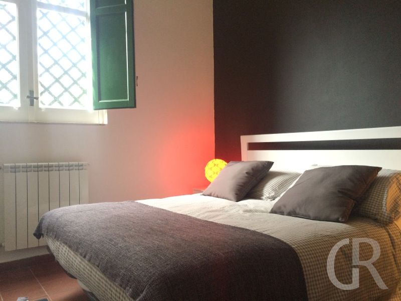 ferienwohnung-navelina-grosses-bett.JPG