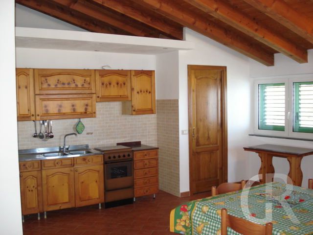 ferienwohnung-luana-kueche-mit-essplatz.JPG