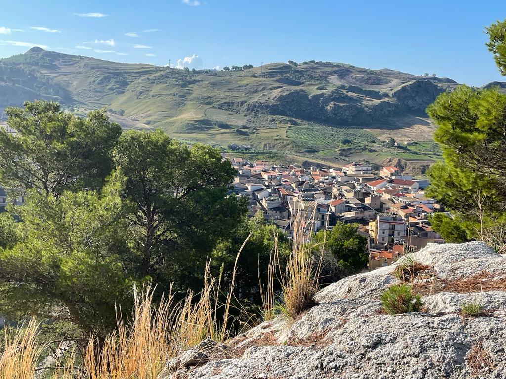 cattolica-eraclea-blick-auf-den-ort