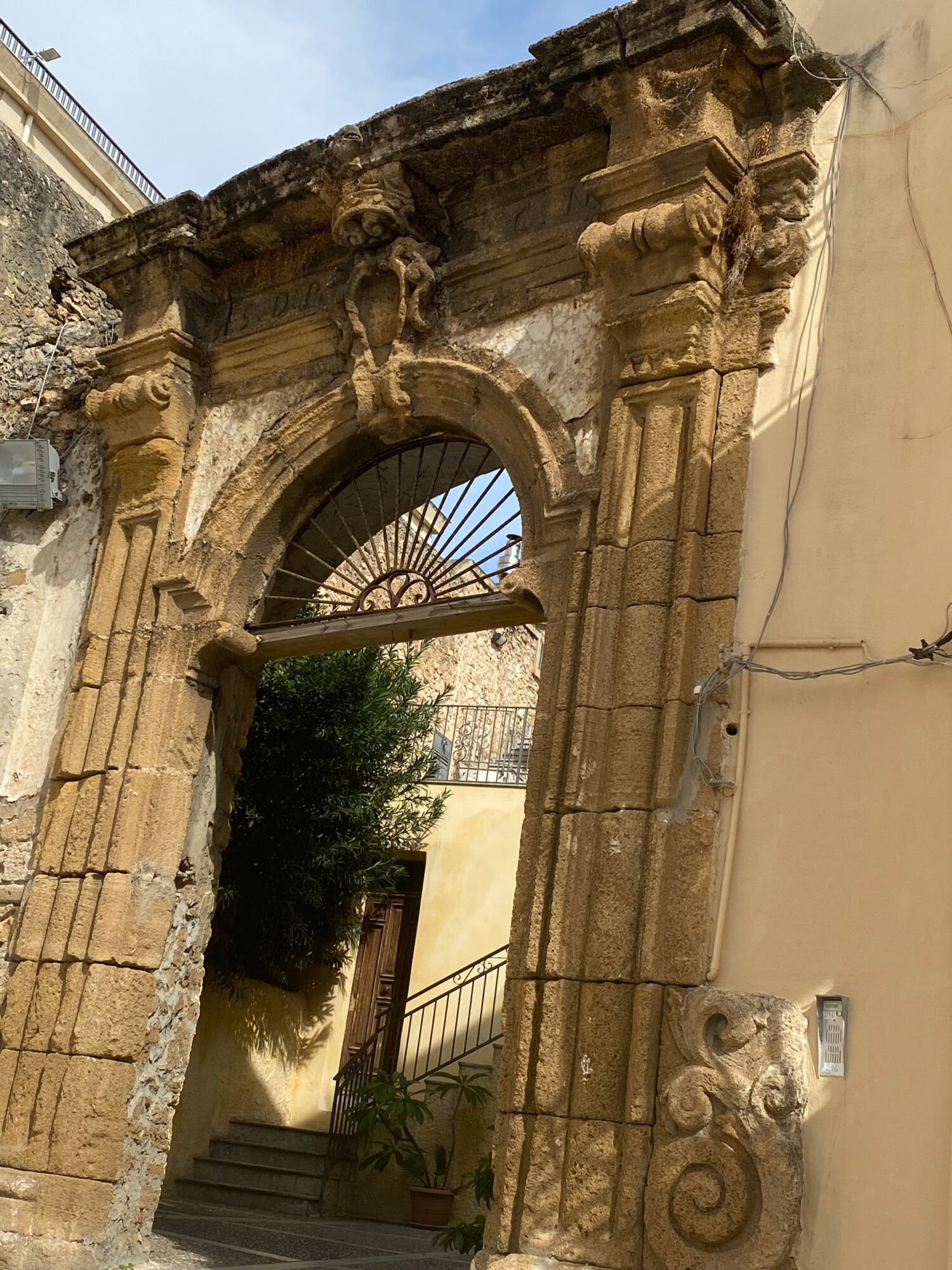 altes-tor-in-sciacca