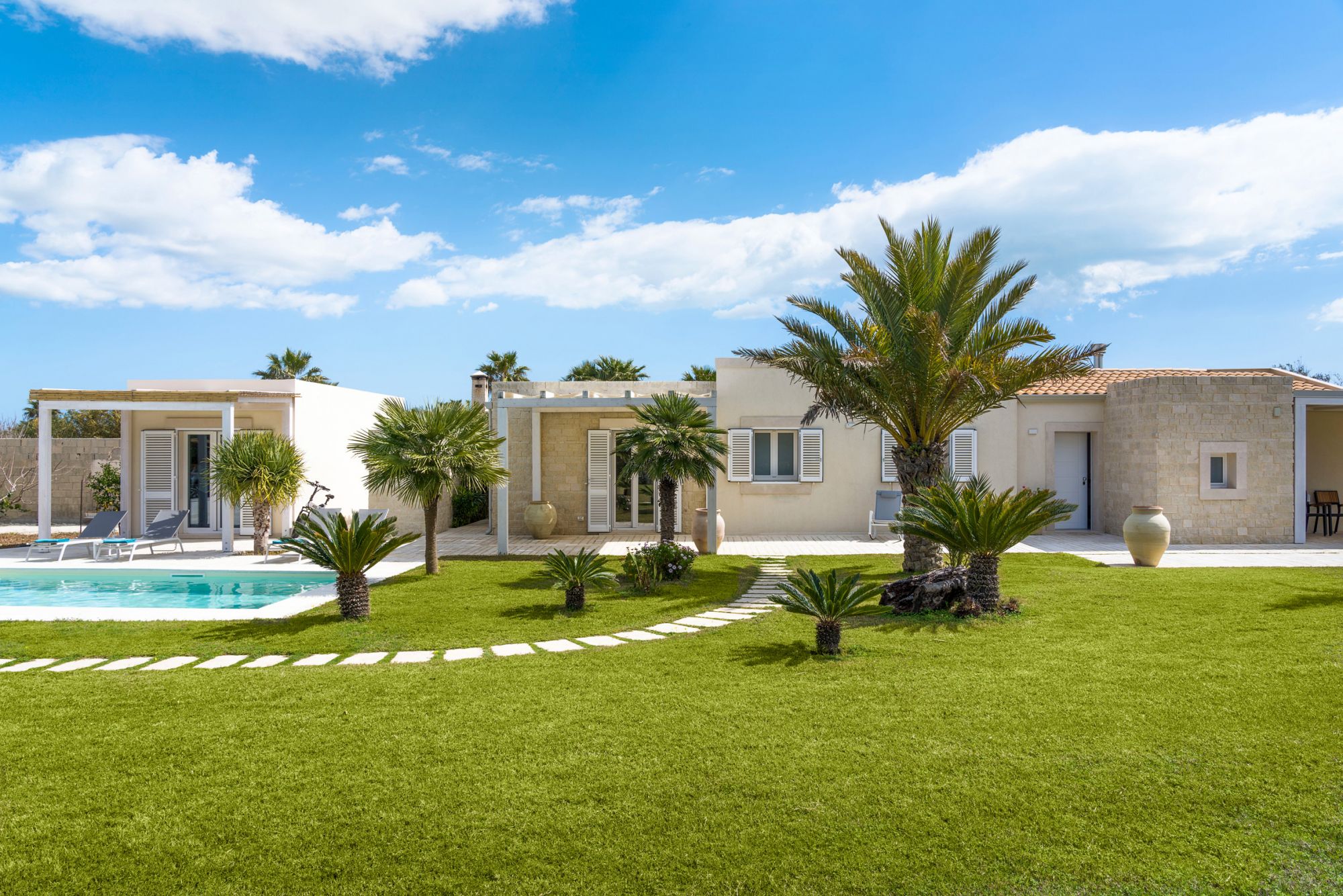 villa-azuela-garten-und-villa