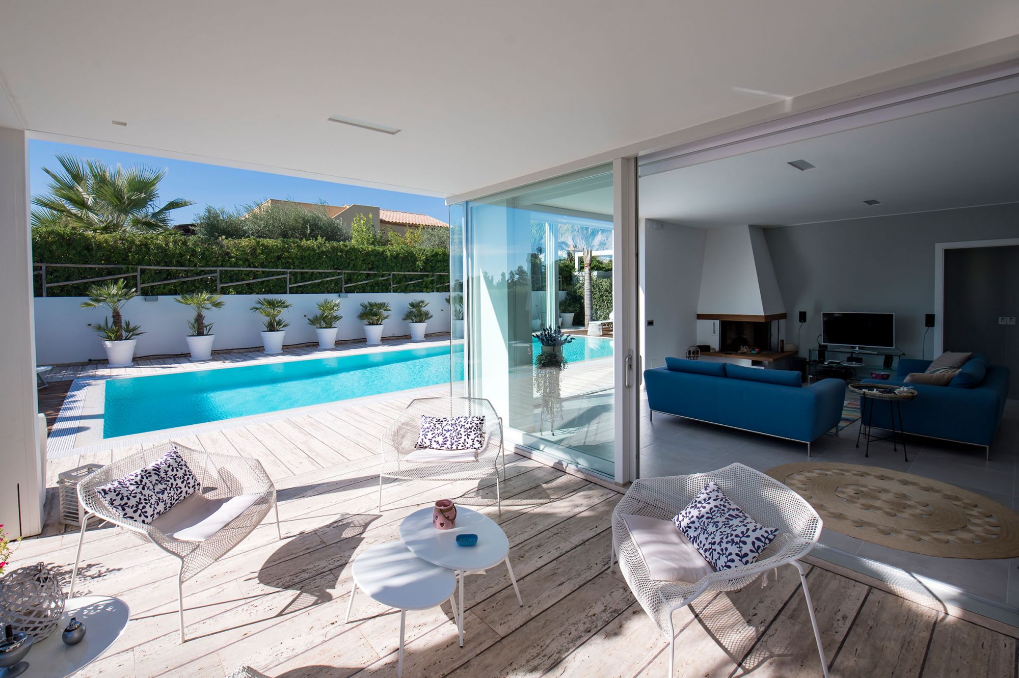 ferienhaus-villa-bellini-blick-auf-den-pool
