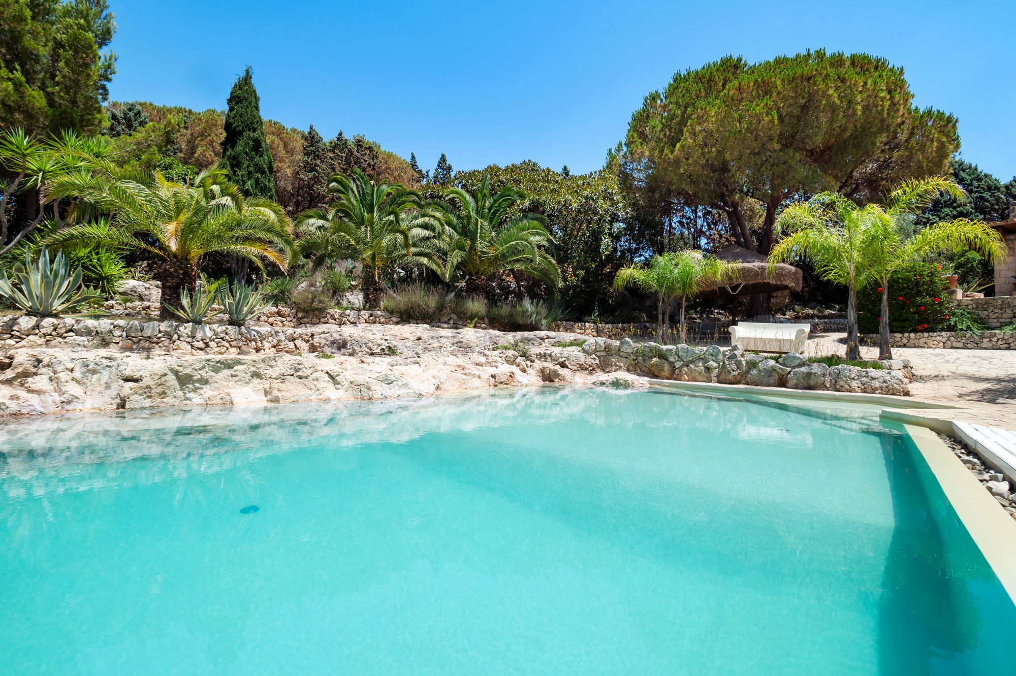 villa-maddalena-grosses-schwimmabd